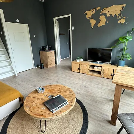 לינה וארוחת בוקר Ontbijt Bij De Boerenmeid 3*